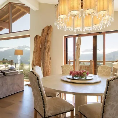 Chalet 6 Bedrooms Villa *