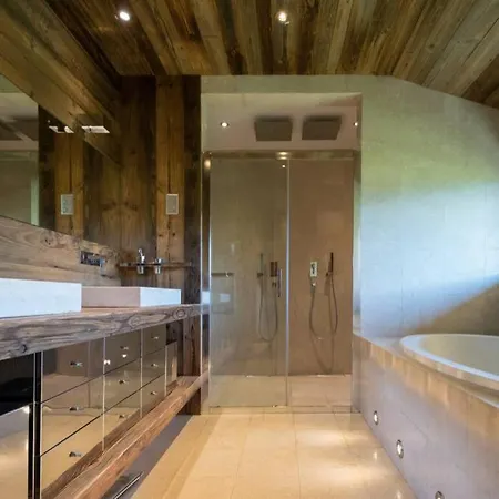 Villa Chalet 6 Bedrooms *